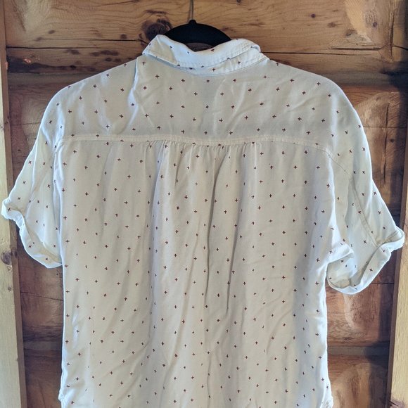 Universal Thread Cropped Button Up Shirt - Size S - Picture 2 of 4